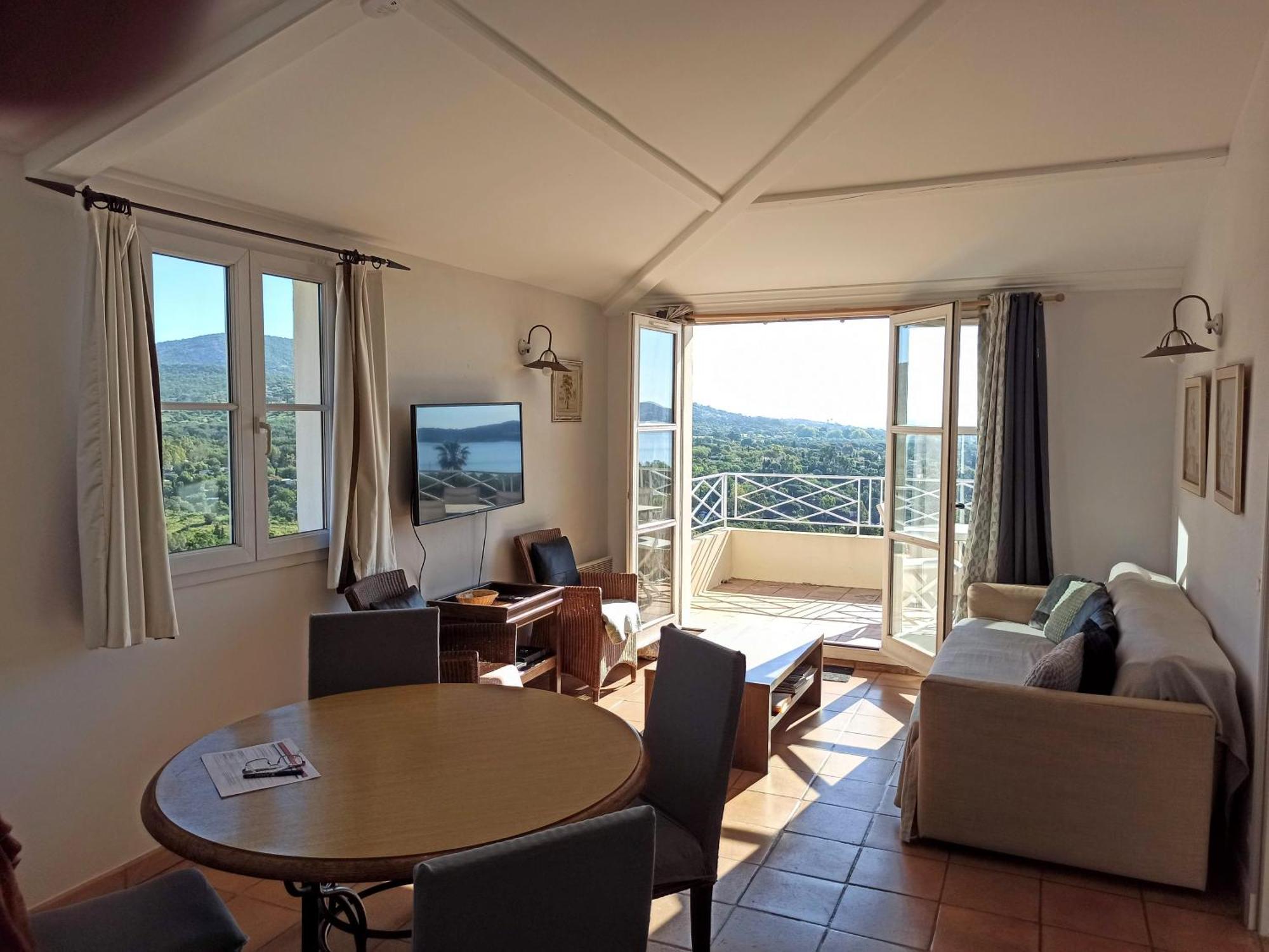 Les Restanques, Bastides Vue Golfe Saint Tropez Apartment Grimaud Exterior photo