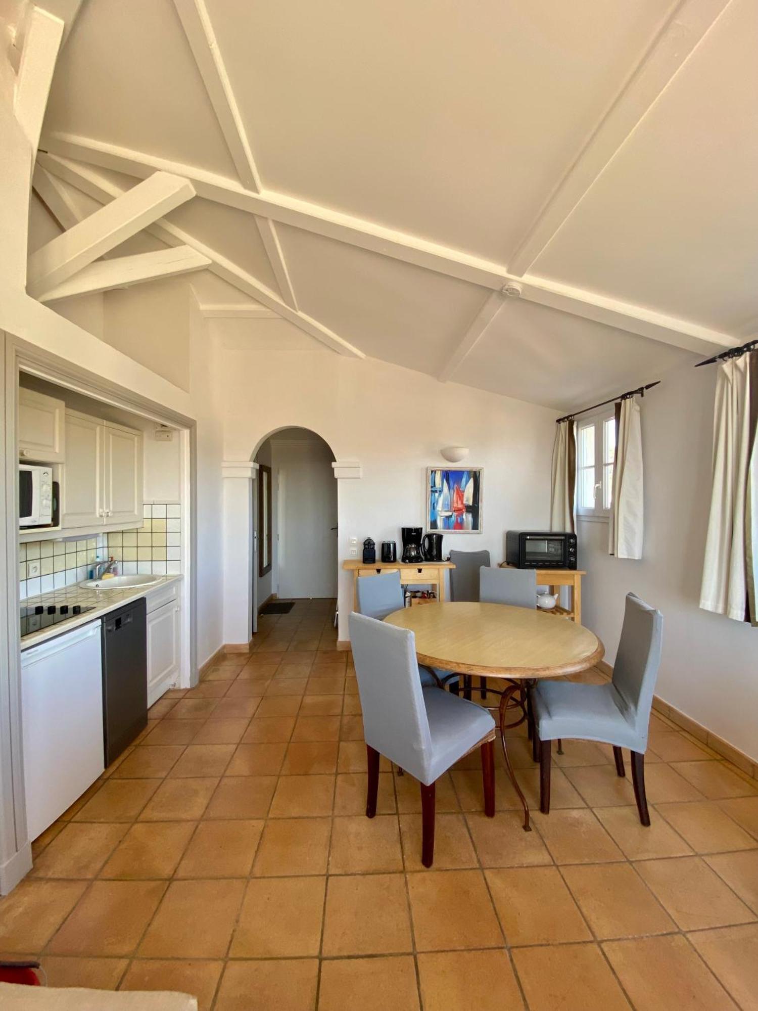 Les Restanques, Bastides Vue Golfe Saint Tropez Apartment Grimaud Exterior photo